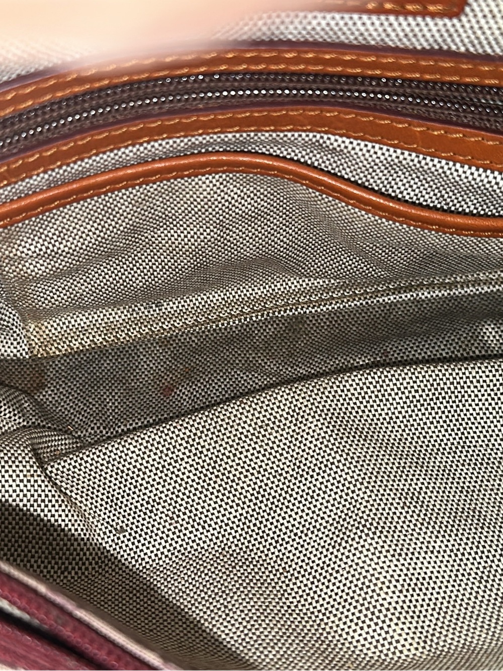 Dooney & Bourke Monogram
Canvas & Leather Satchel NEEDS CLEANING INSIDE (bags21) - Picture 16 of 16